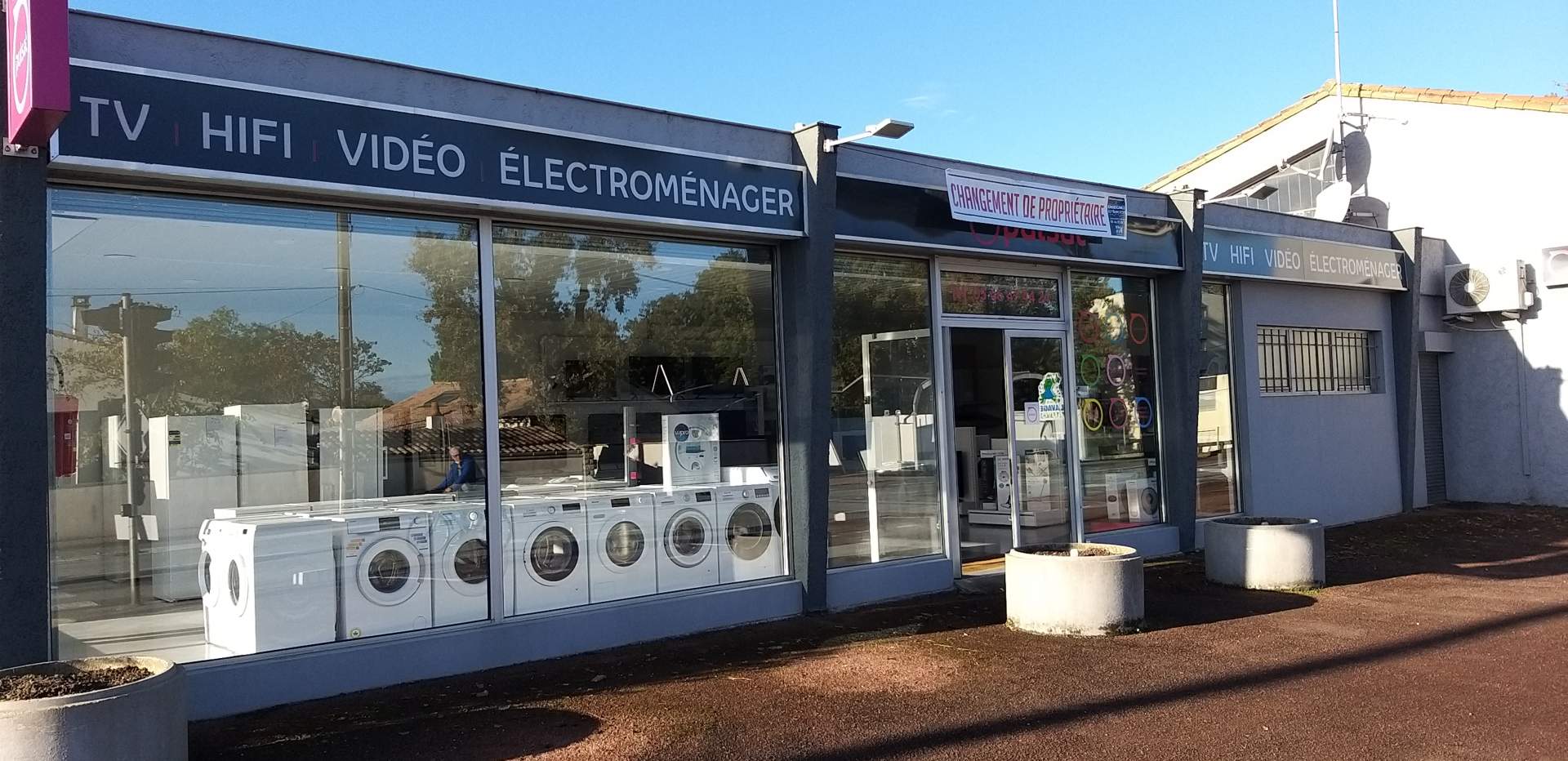 Dépannage et installation d'électroménager, TV et matériel audio à Breuillet et la Tremblade Dépannage et installation d'électroménager, TV et matériel audio à Breuillet et la Tremblade