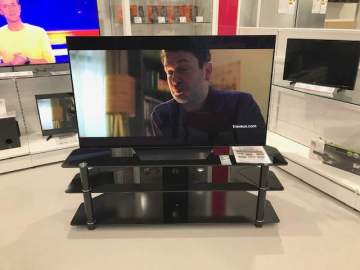 Pose et fixation de TV au mur avec votre entreprise à la Tremblade